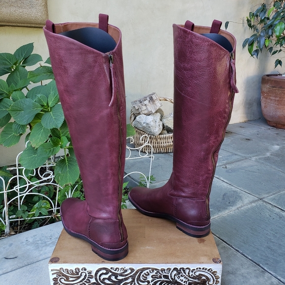 Chic Franco Sarto Bordeaux Leather Boots - Picture 7 of 11